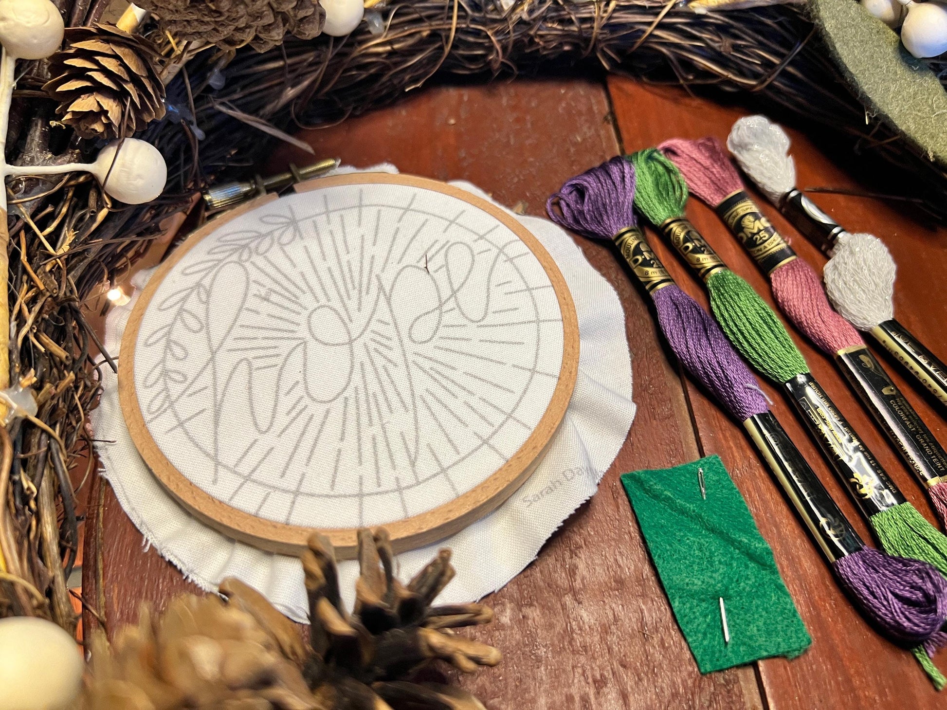 Advent Wreath | Hand Embroidery Kit with 4 Hoops | DIY Christmas Craft for Beginners | Mindful Advent Project | Mental Health Break